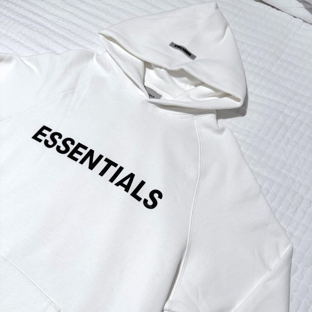 NWT FEAR OF GOD ESSENTIALS 3D Silicon Applique Pullover Hoodie White L